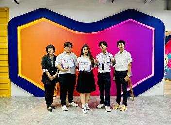 Public relations student and film fields
Enter to receive the award The best clip
from Lazada!!