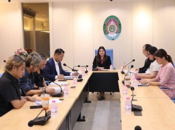 College of Communication Arts Organize a
meeting for professors in master's and
doctoral programs.