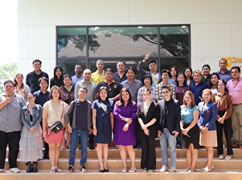 ทำ Present ให้ปังกับคุณแอนตี้ อลิตา
นักแสดงและครีเอทีฟสุดสวย!!