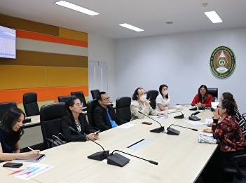 The College of Communication Arts
organized a meeting to understand the
admission plan and curriculum adjustment
with lecturers of the content creation
and news department.