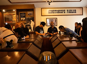 เด็กนิเทศฯ ตะลุยหอภาพยนตร์
สัมผัสมนต์เสน่ห์แห่งศิลปะภาพยนตร์