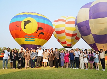 พิธีเปิดงานบอลลูนอลังการ!!
สุดว้าวกับบอลลูนยักษ์
และมุมถ่ายรูปโบฮีเมียนอีกเพียบ
