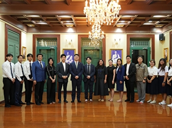 วิทยาลัยนิเทศศาสตร์
มหาวิทยาลัยราชภัฏสวนสุนันทา นำโดย
ผู้ช่วยศาสตราจารย์กัญภัส อู่ตะเภา คณบดี
โดยมี ดร.ต้นฝน ทรัพย์นิรันดร์
ผู้ช่วยอธิการบดีฝ่ายวิเทศสัมพันธ์
(ผู้แทนอธิการบดีฯ)
เข้าร่วมต้อนรับคณะผู้บริหารระดับสูงจาก
Silla University ประเทศสาธารณรัฐเกาหลีใ
