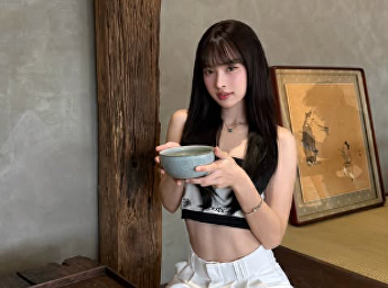 พี่นิว อดีตสมาชิกวง BNK48
บัณฑิตเกียรตินิยมอันดับ 1 ชวนน้อง ๆ
มาเป็นส่วนหนึ่งของครอบครัวเด็กคอนเทนต์
นิเทศศาสตร์สวนสุนันทา
